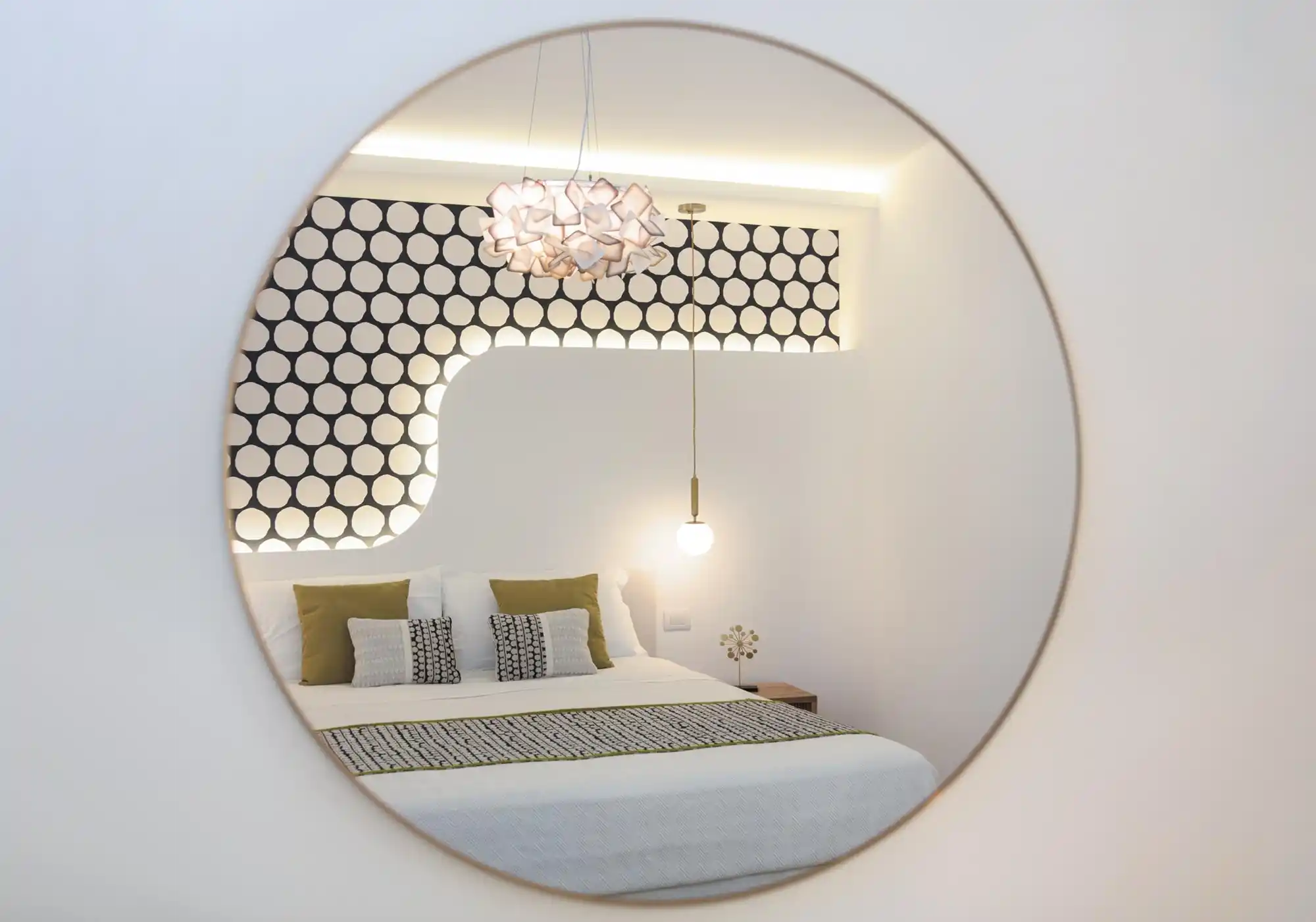 Suite Karalis